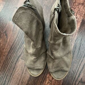 Rampage Tan Ankle Booties